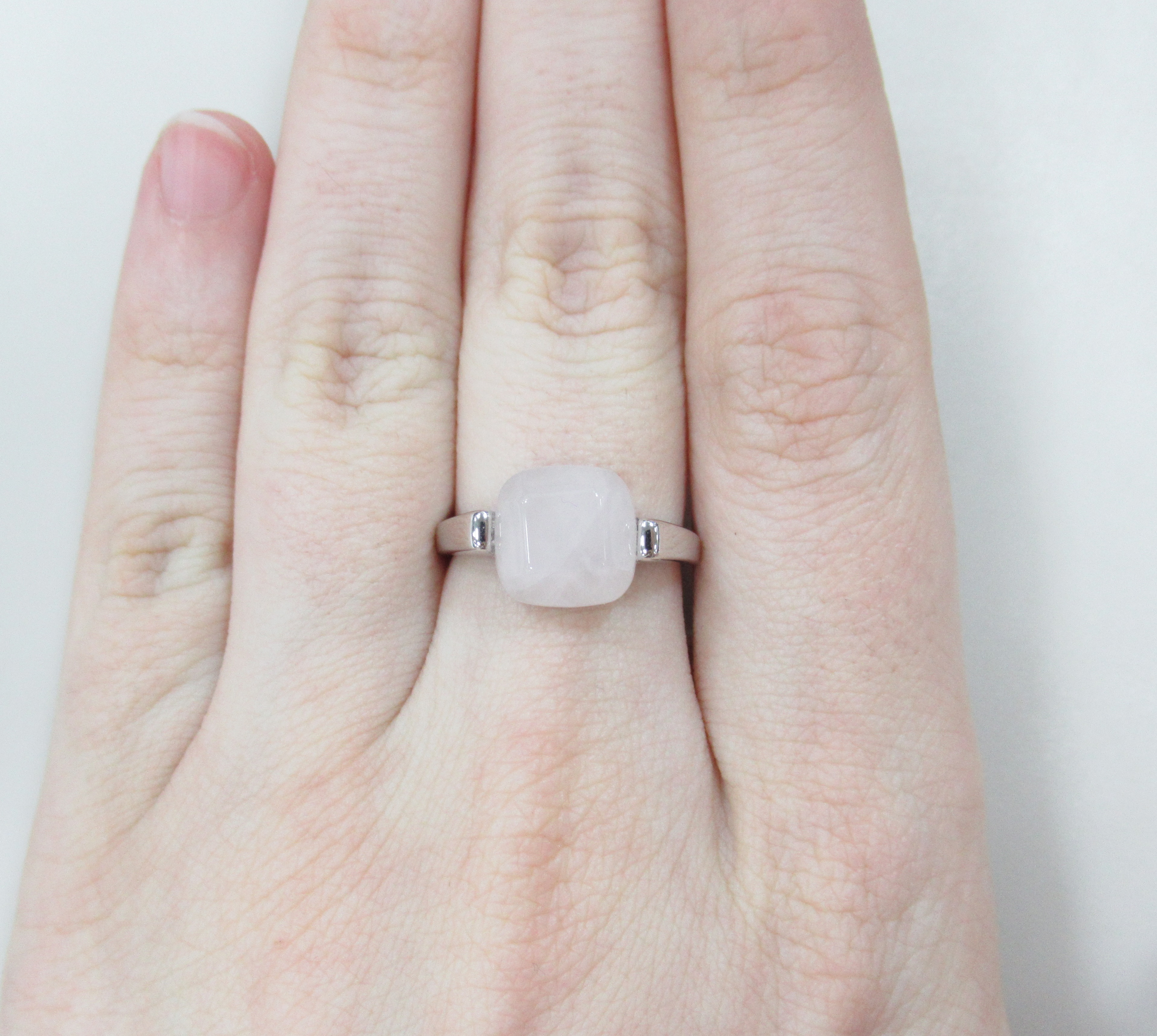 Серебряное кольцо с кварцем